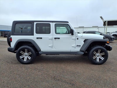 2022 Jeep Wrangler Unlimited Willys 4x4