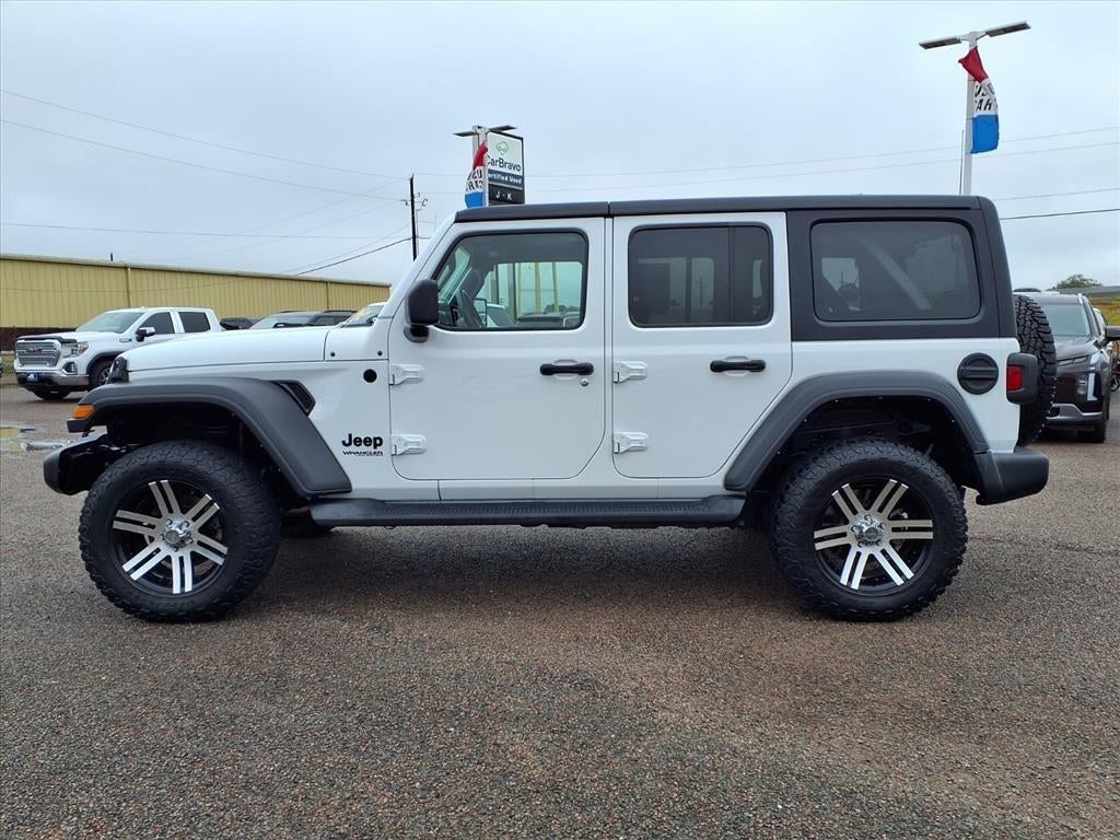 2022 Jeep Wrangler Unlimited Willys 4x4