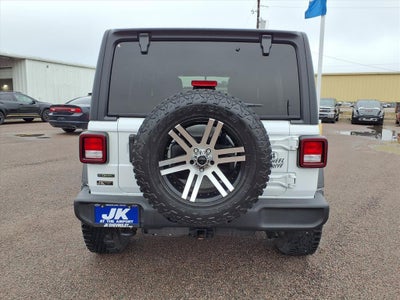 2022 Jeep Wrangler Unlimited Willys 4x4