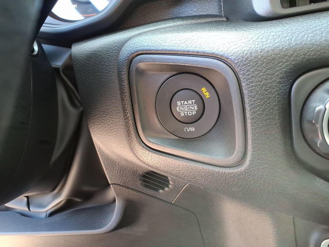2025 Jeep Wrangler 2-Door Sport 4x4