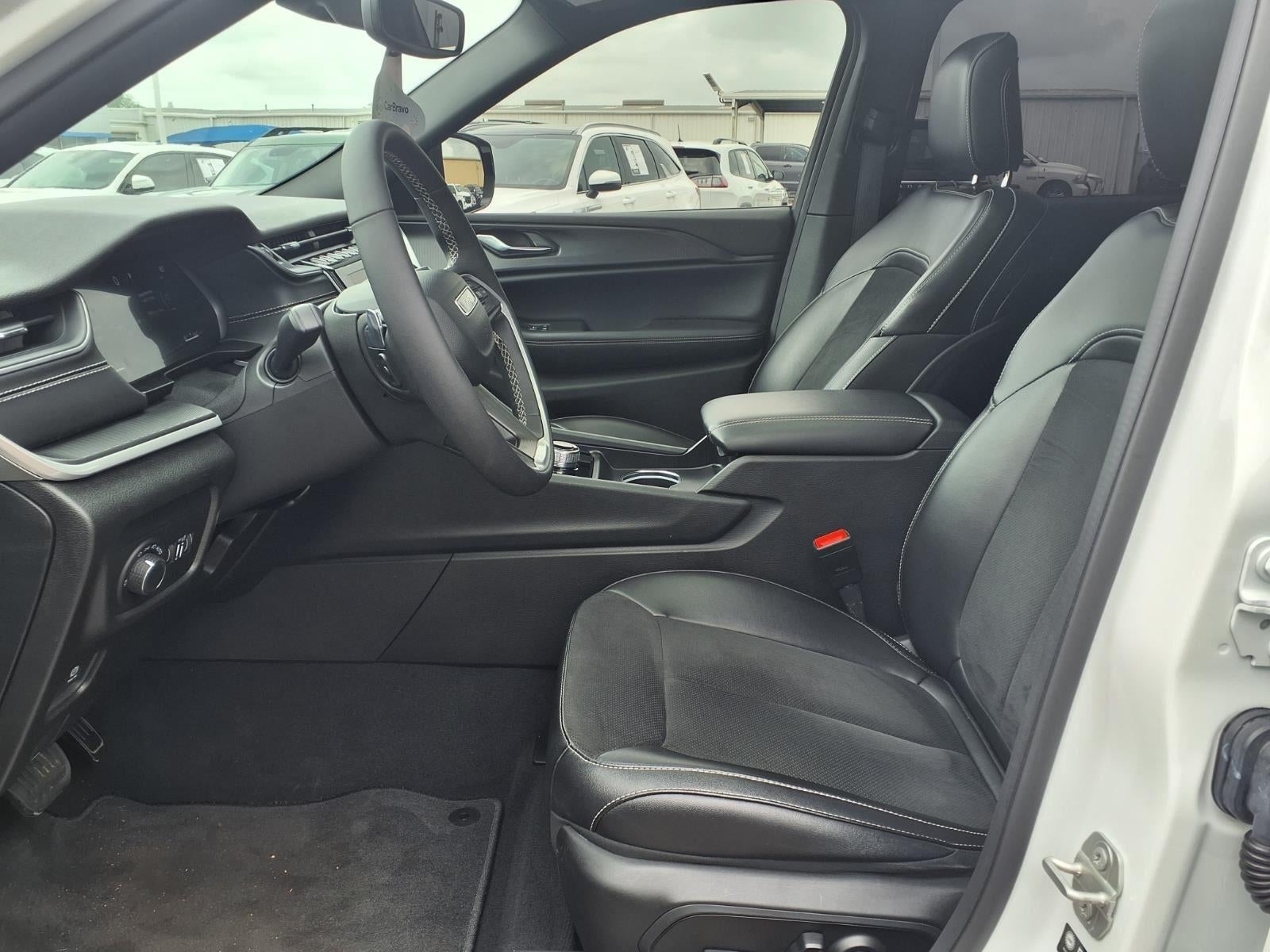 2024 Jeep Grand Cherokee L Altitude X 4x2