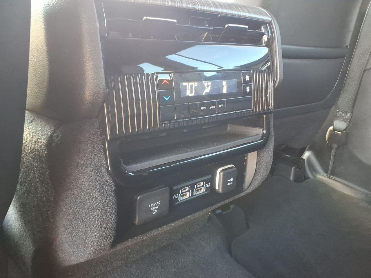 2024 Jeep Wagoneer L Series II - Photo 22