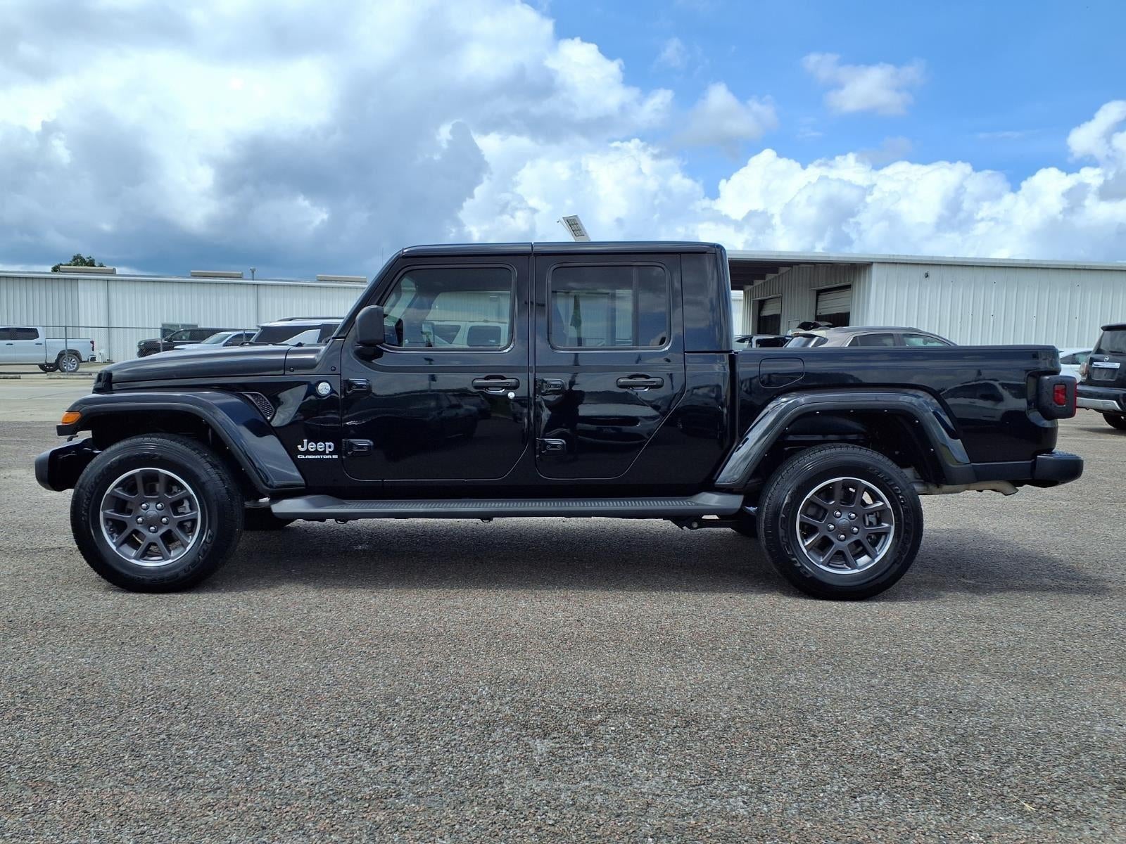 2023 Jeep Gladiator Overland