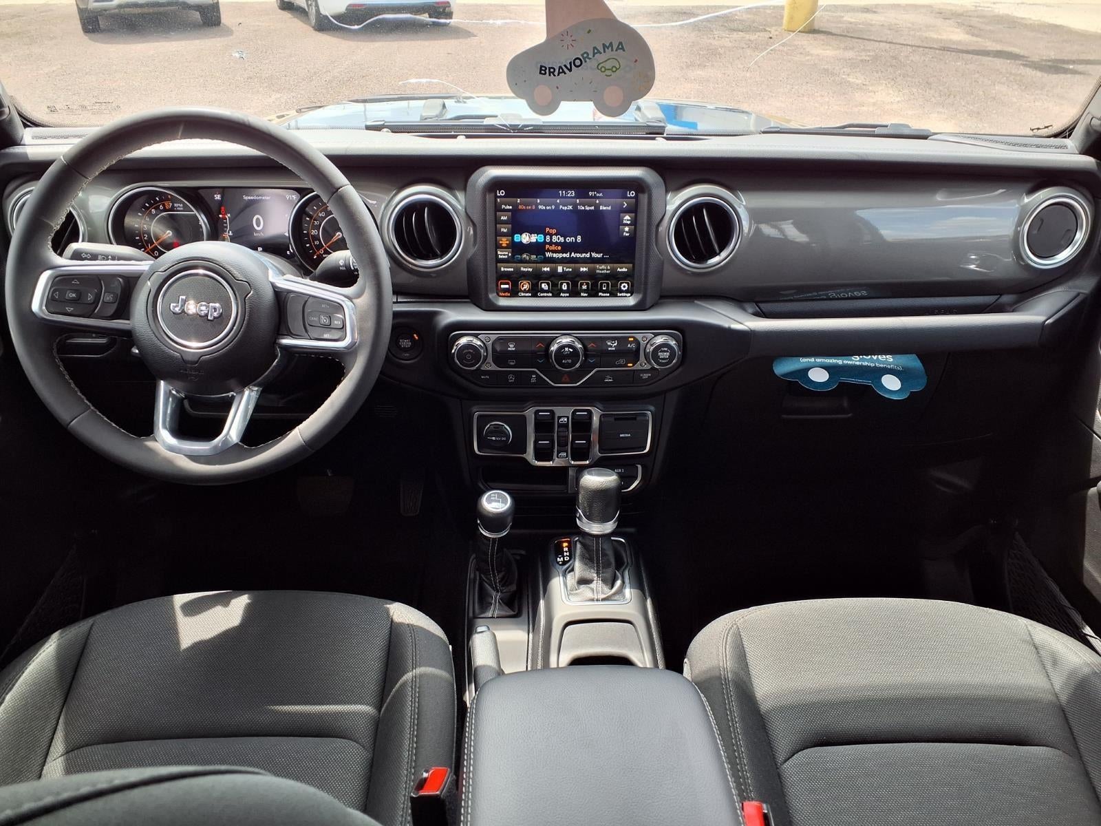 2023 Jeep Gladiator Overland