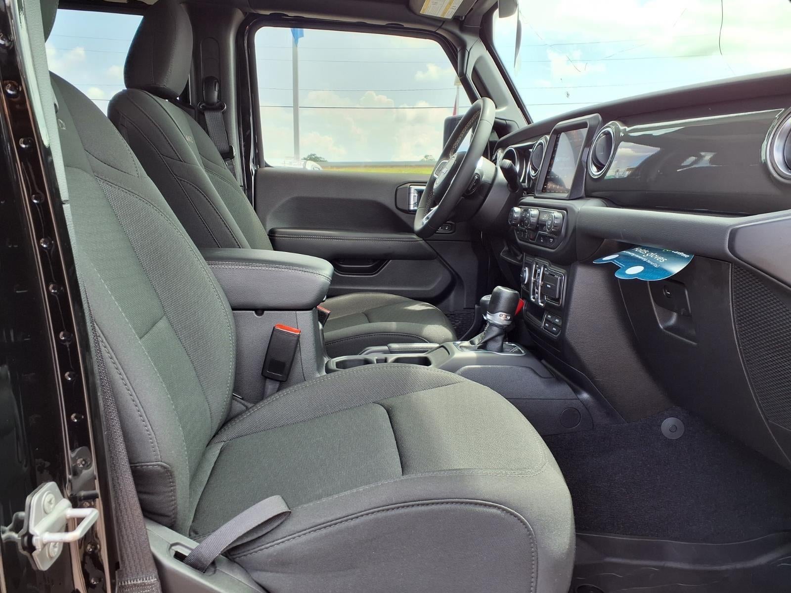 2023 Jeep Gladiator Overland