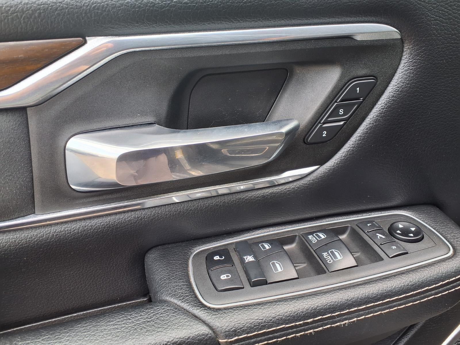 2021 RAM 1500 Laramie Crew Cab 4x2 5'7" Box