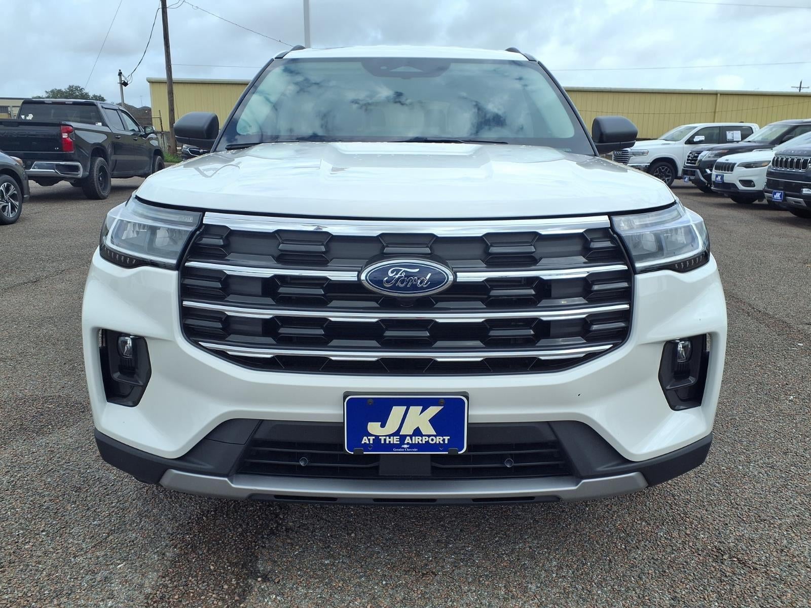 2025 Ford Explorer Active