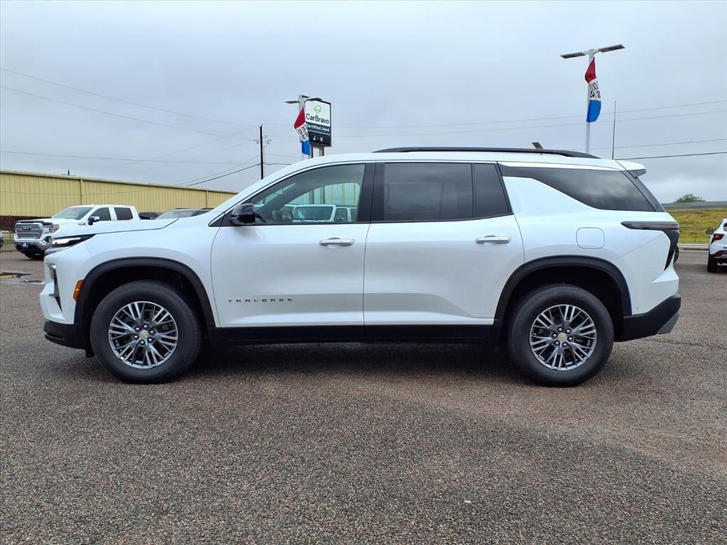 2024 Chevrolet Traverse LT