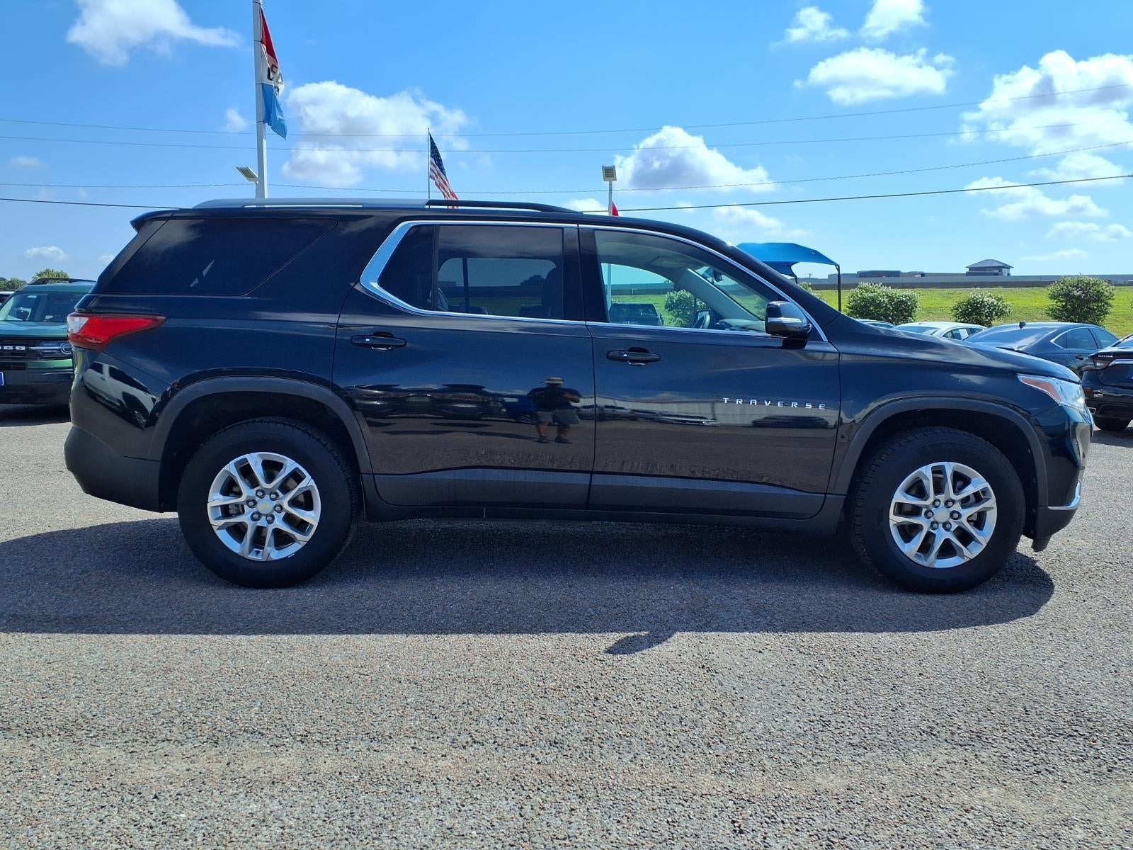 2018 Chevrolet Traverse LT Cloth