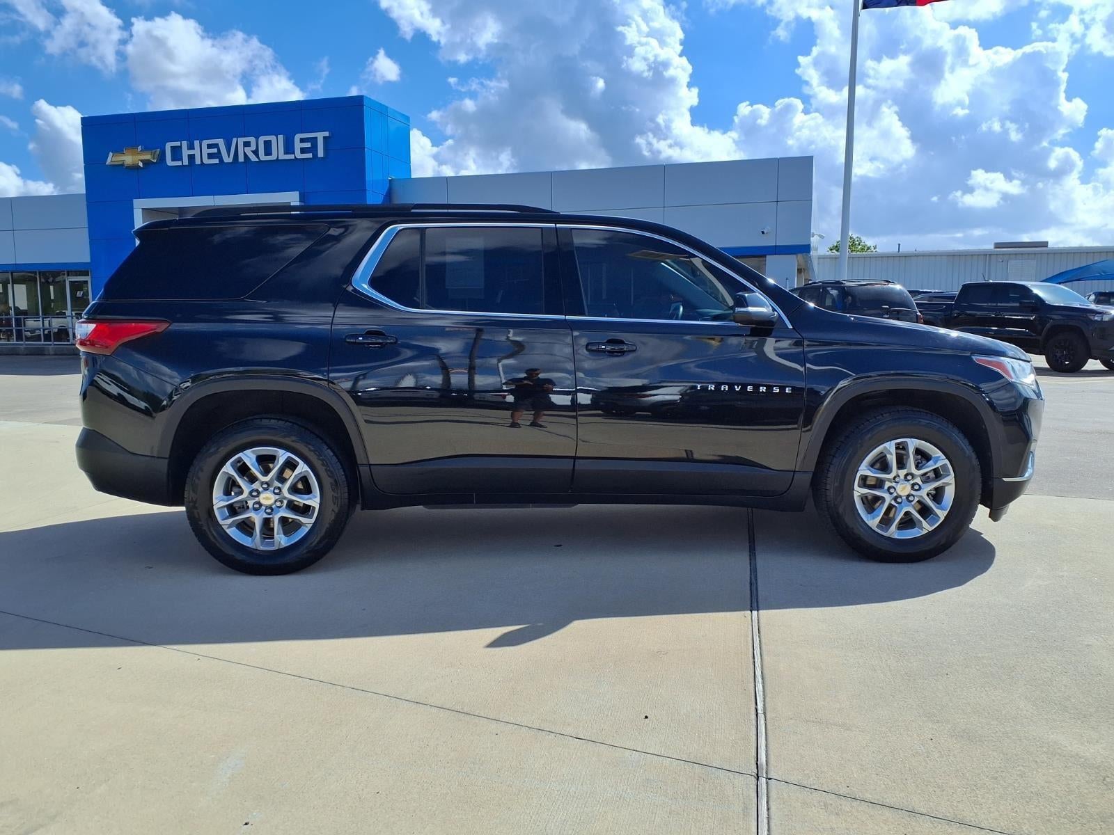 2021 Chevrolet Traverse LT Cloth