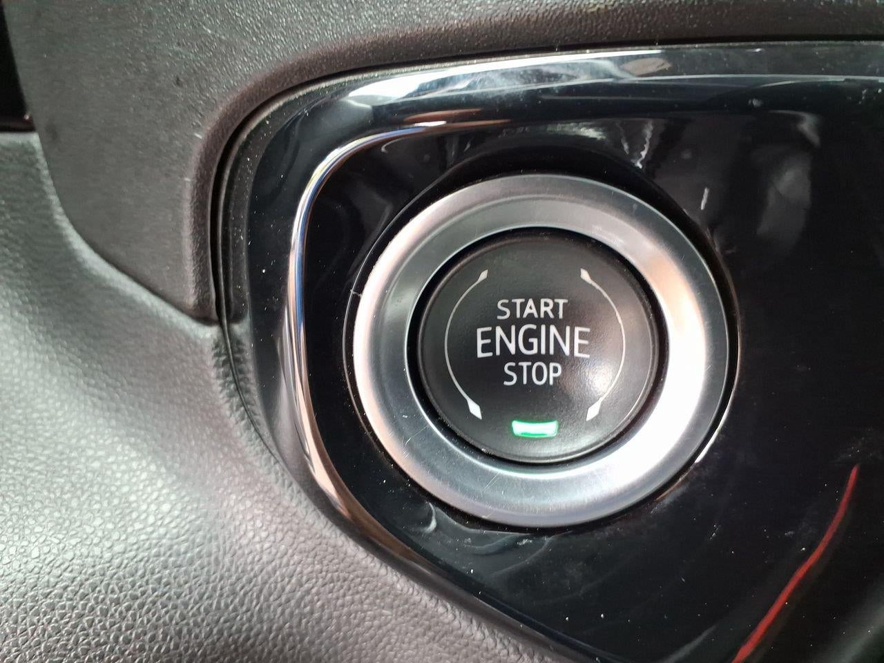 2025 GMC Sierra 1500 SLT - Photo 17