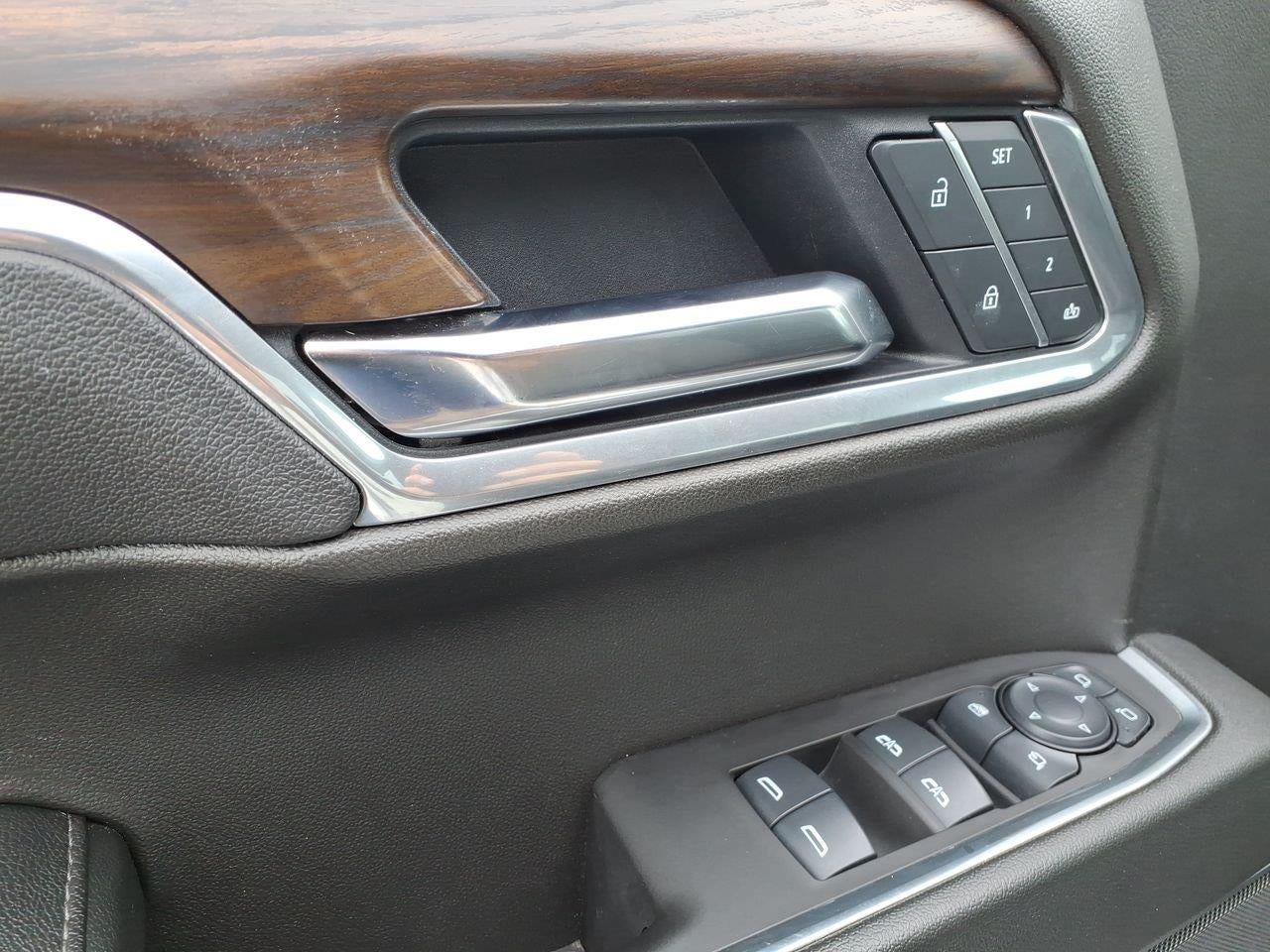 2025 GMC Sierra 1500 SLT - Photo 24