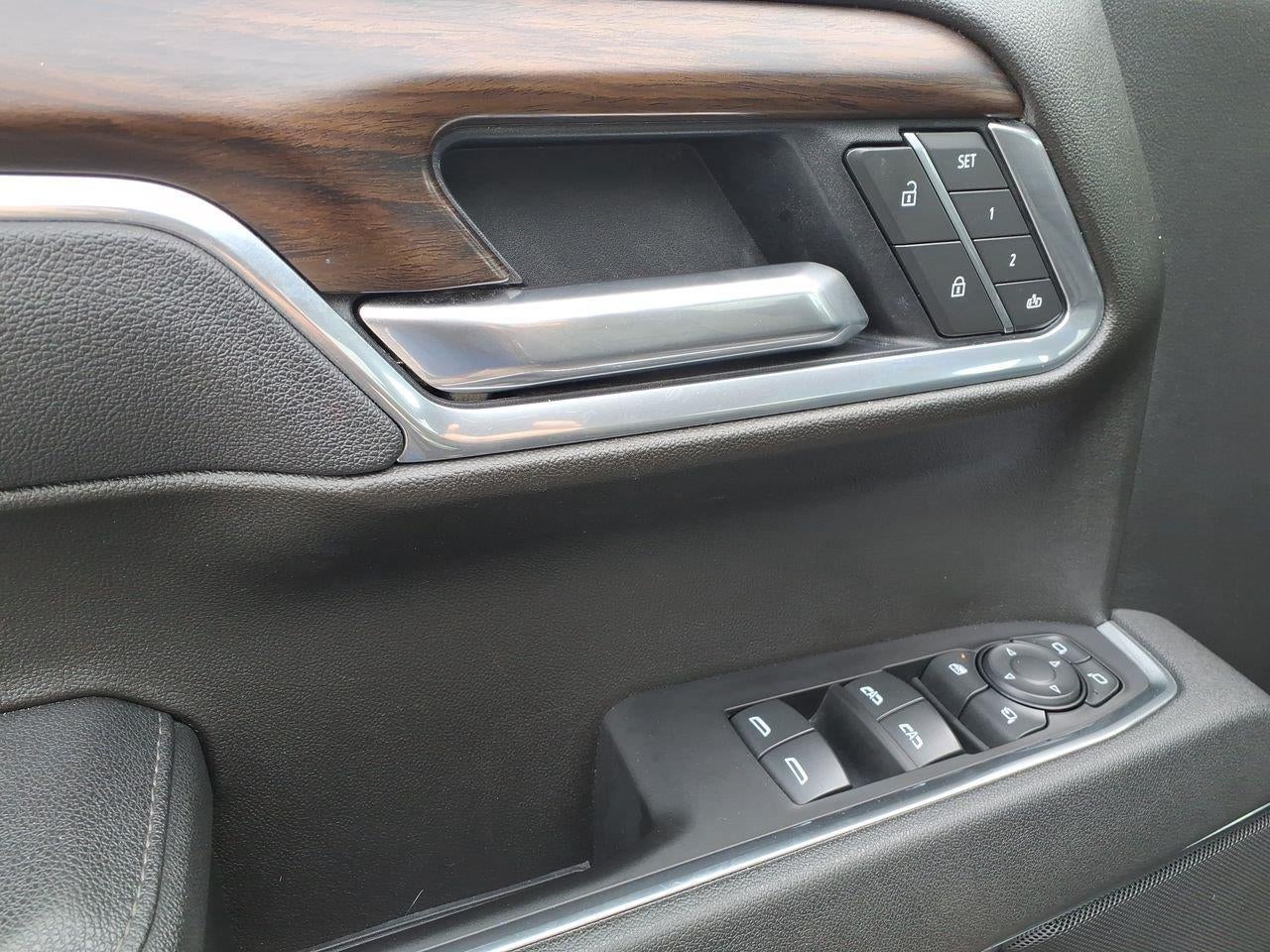 2025 GMC Sierra 1500 SLT - Photo 24