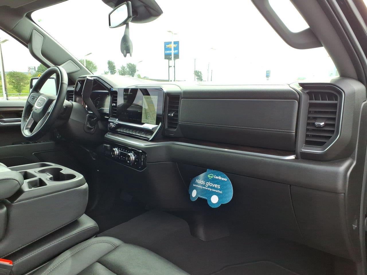 2025 GMC Sierra 1500 SLT - Photo 30