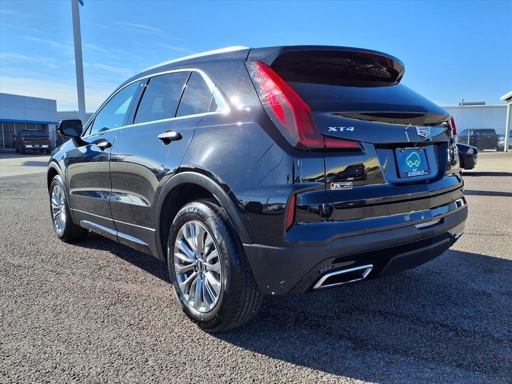 2025 Cadillac XT4 Premium Luxury