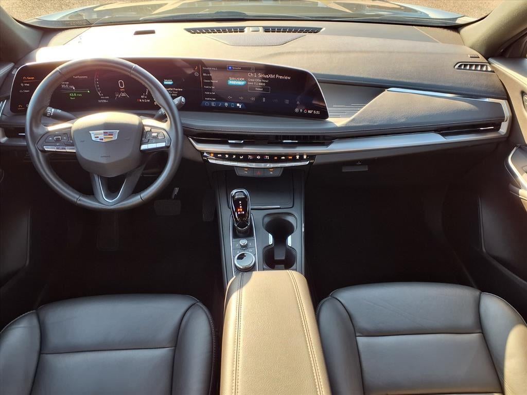 2025 Cadillac XT4 Premium Luxury