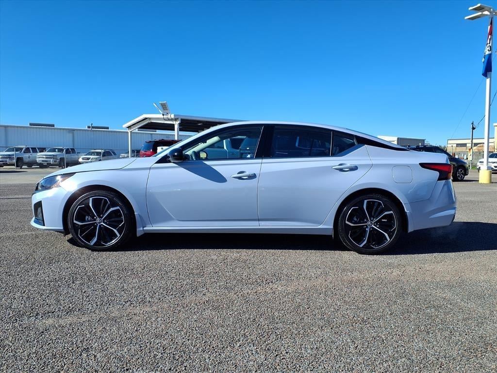 2024 Nissan Altima SR FWD