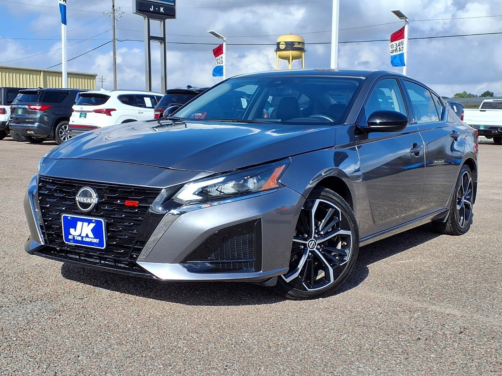 2025 Nissan Altima SR FWD