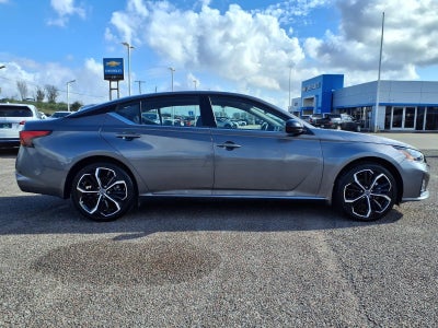 2025 Nissan Altima SR FWD