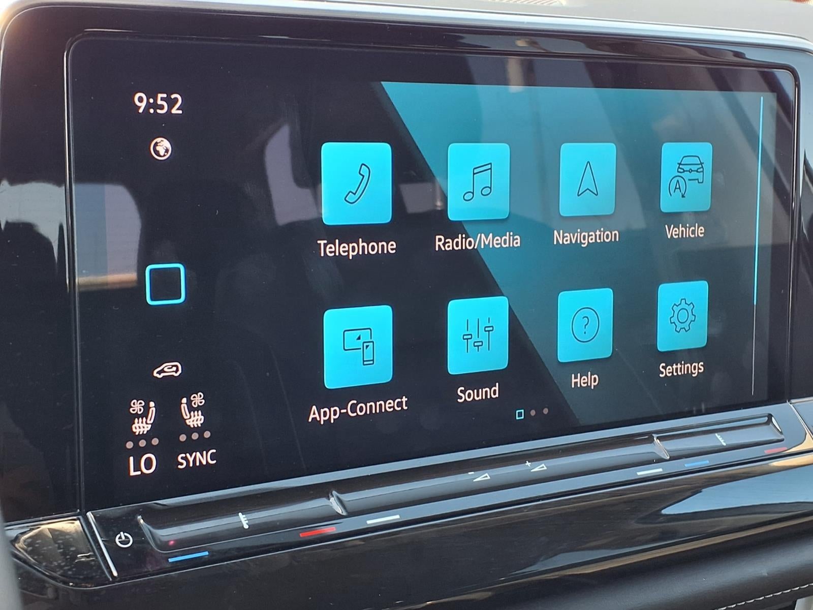2025 Volkswagen Atlas 2.0T SE w/Technology