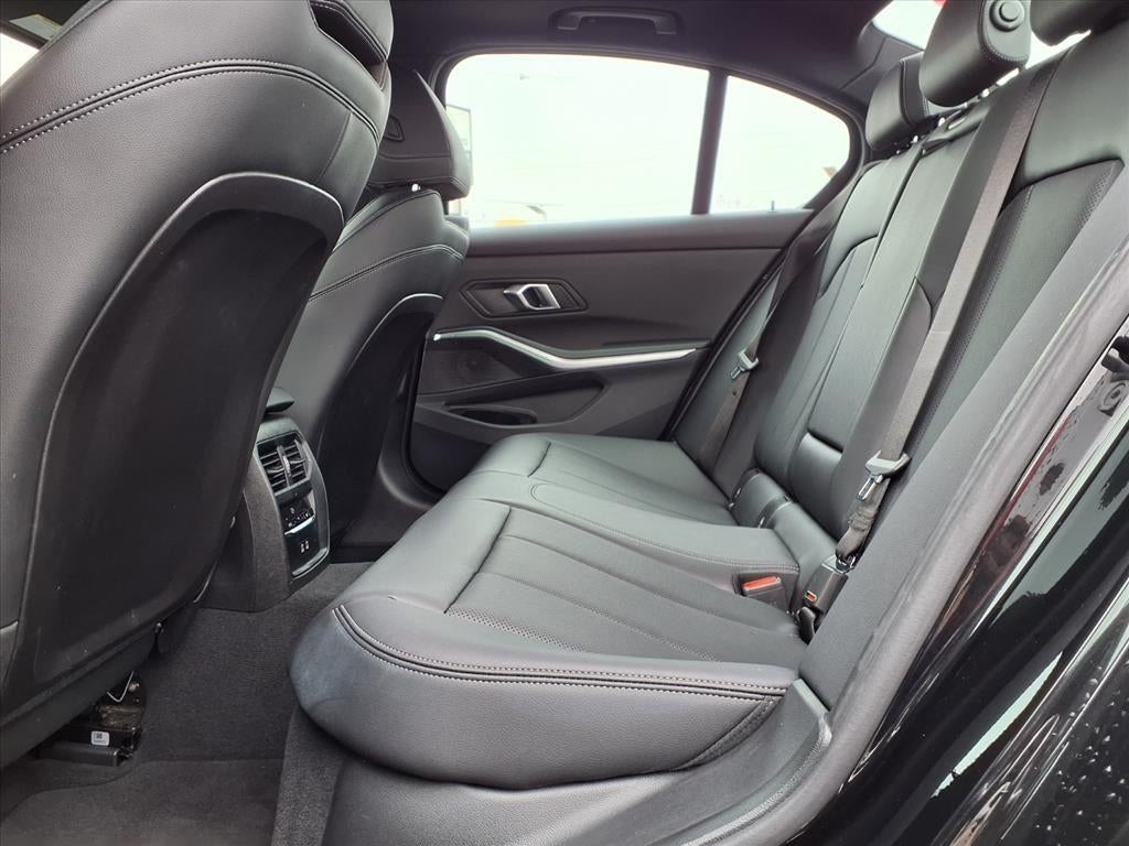 2025 BMW 3 Series 330i