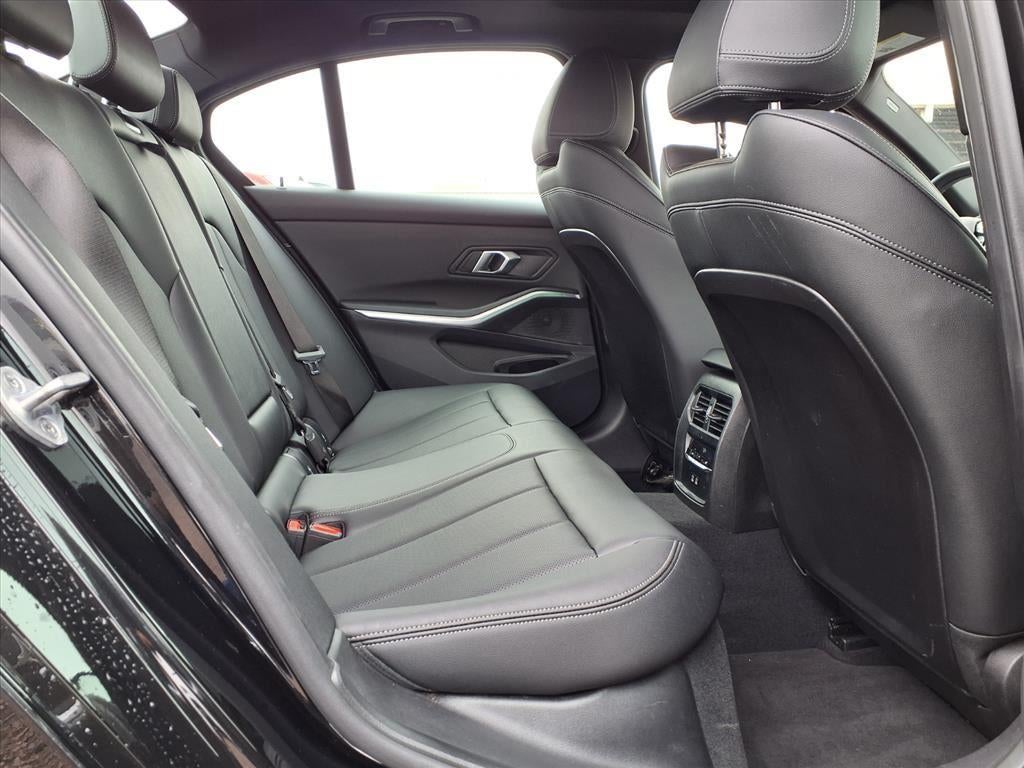 2025 BMW 3 Series 330i