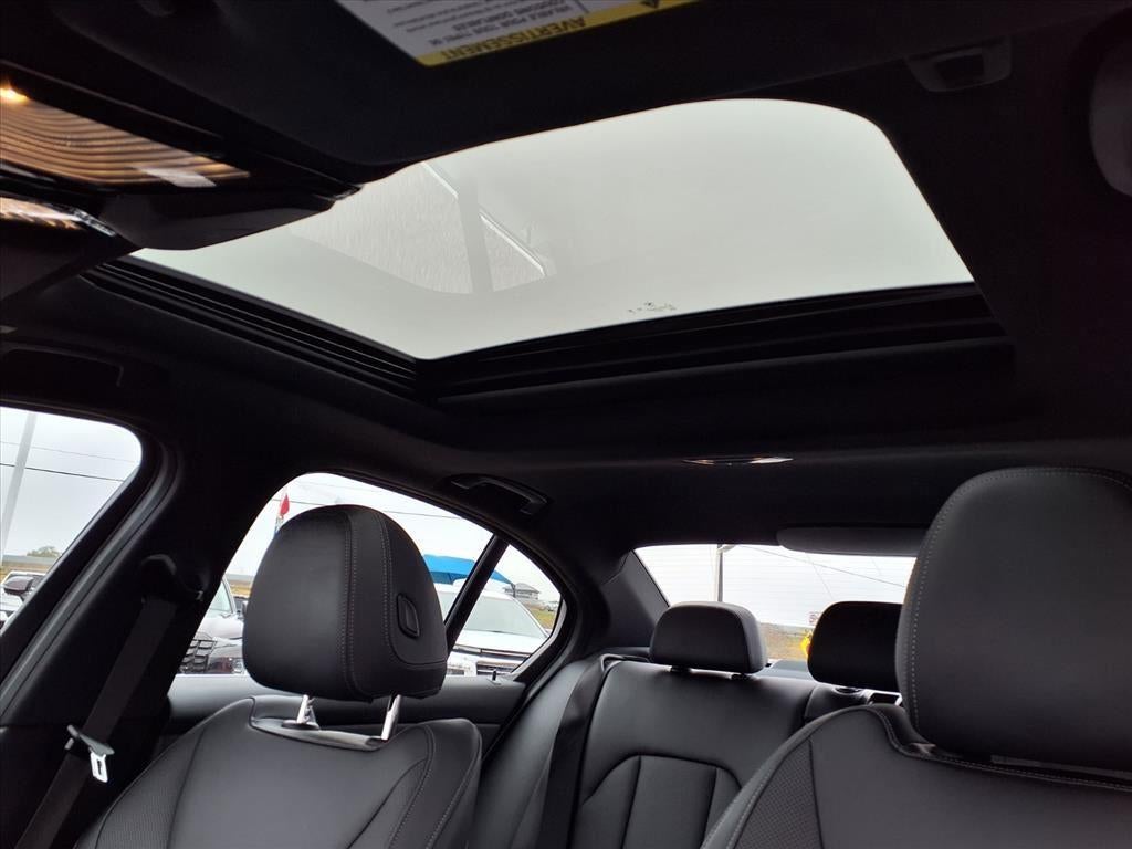 2025 BMW 3 Series 330i