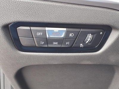 2025 BMW 3 Series 330i