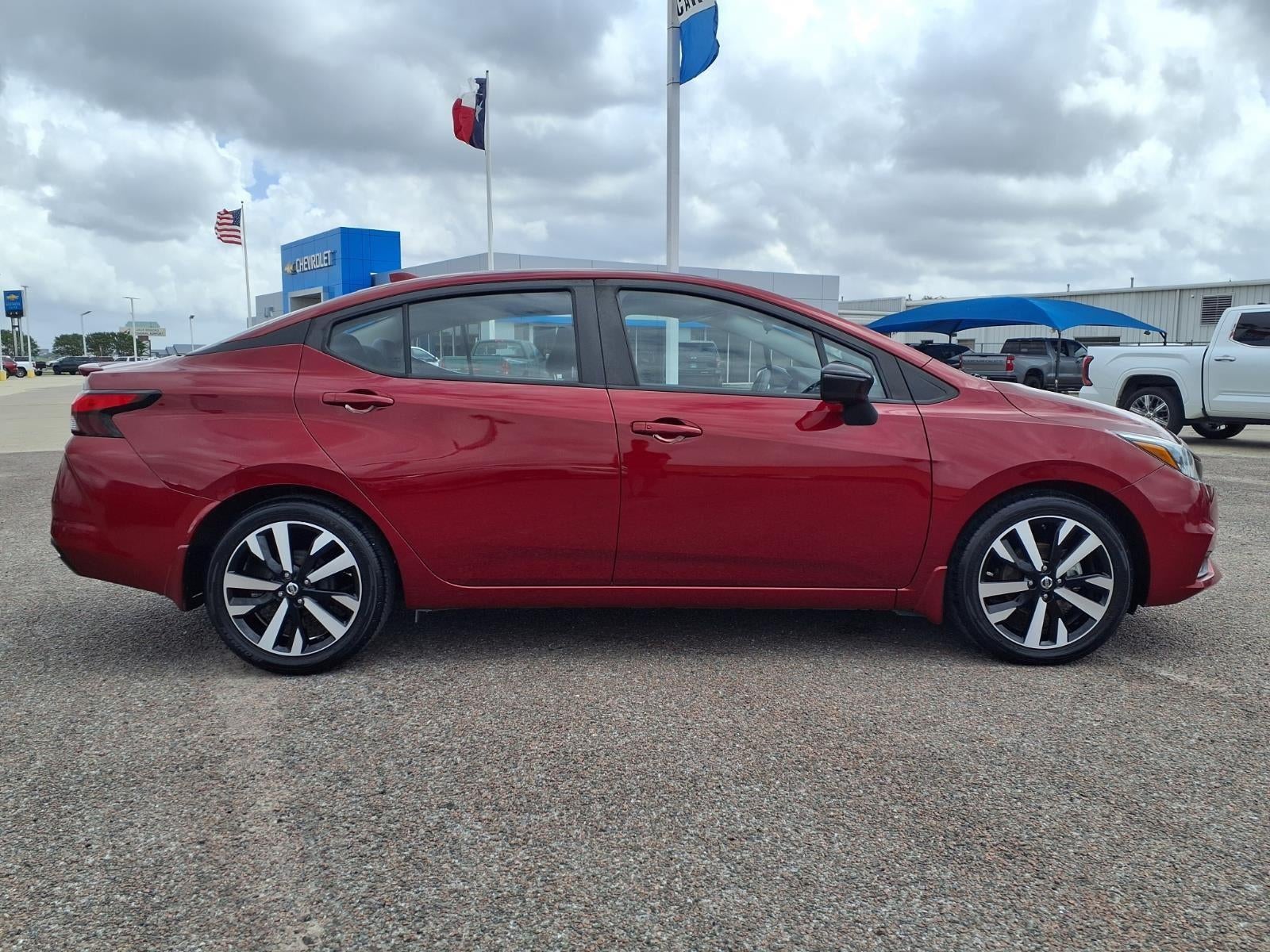 2021 Nissan Versa SR Xtronic CVT