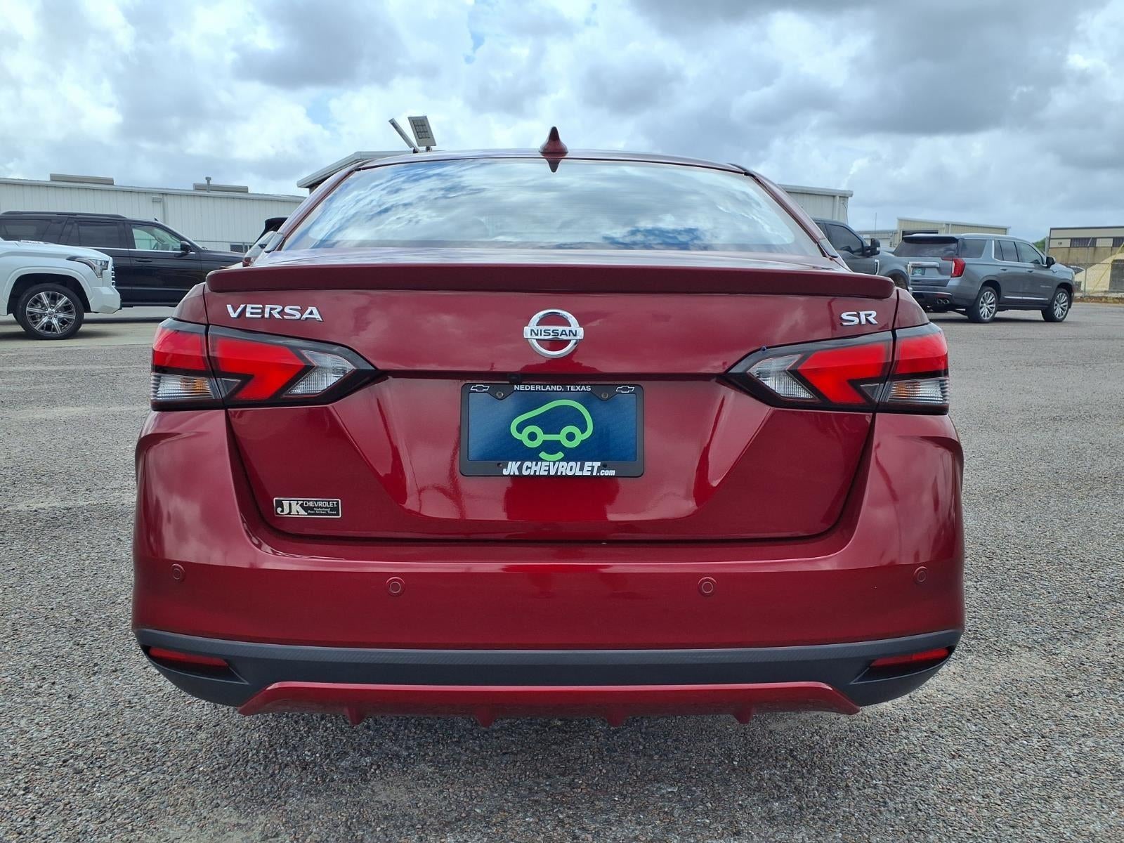 2021 Nissan Versa SR Xtronic CVT