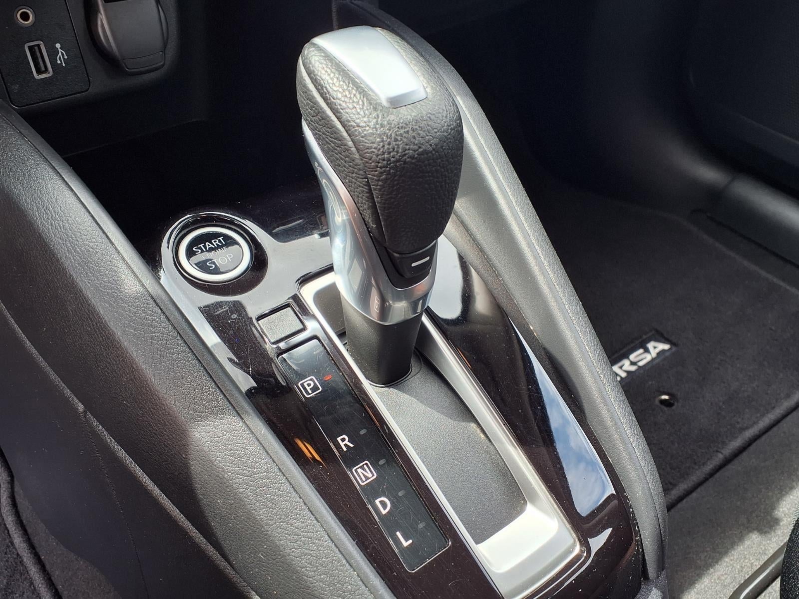 2021 Nissan Versa SR Xtronic CVT