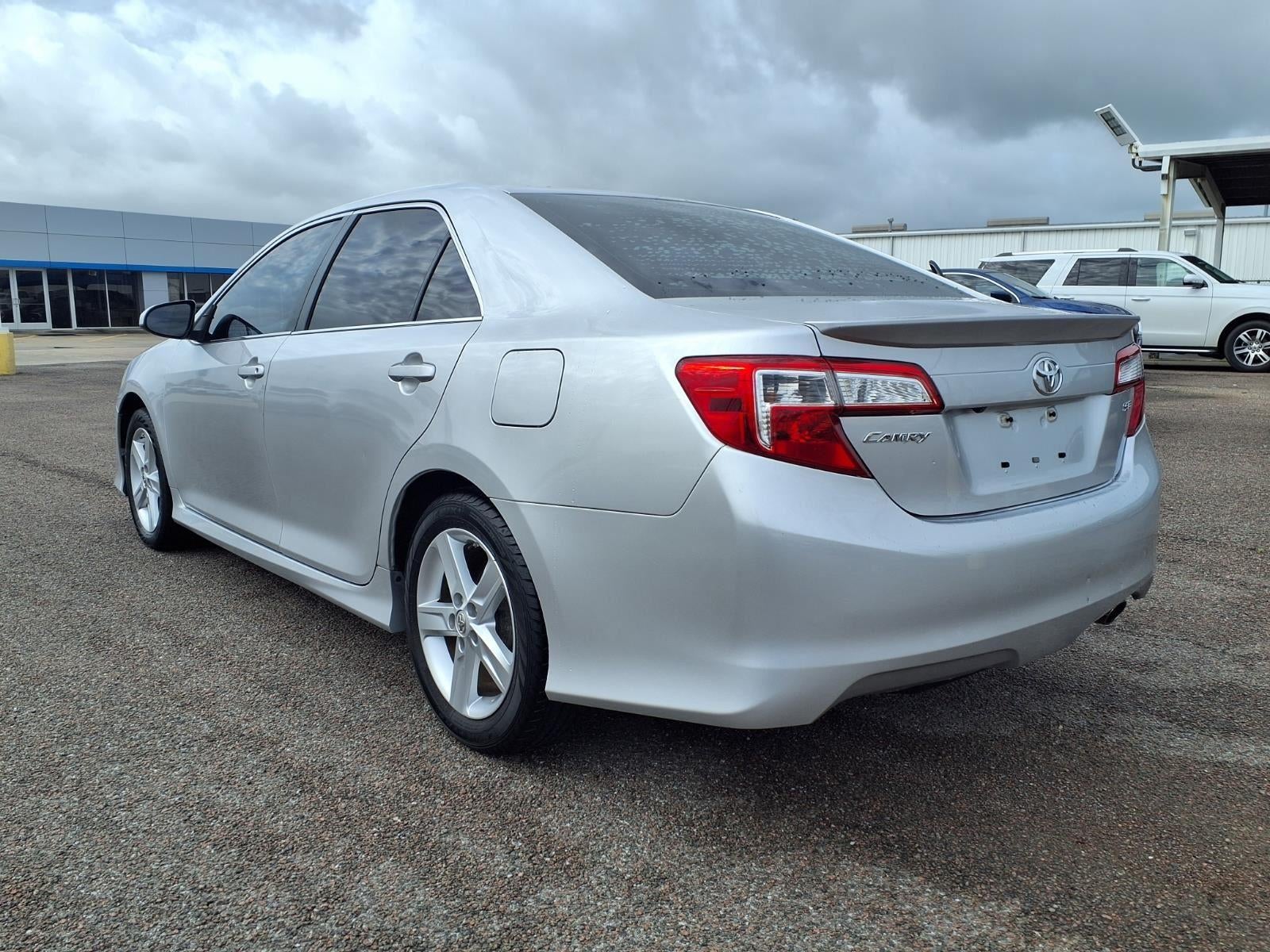 2014 Toyota Camry SE