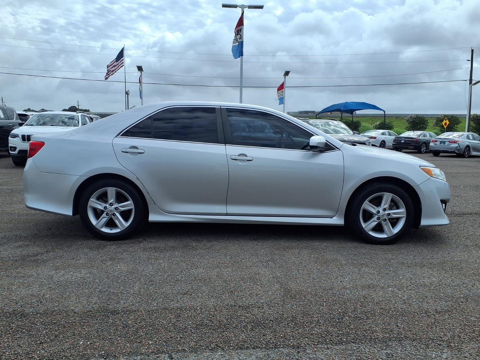 2014 Toyota Camry SE