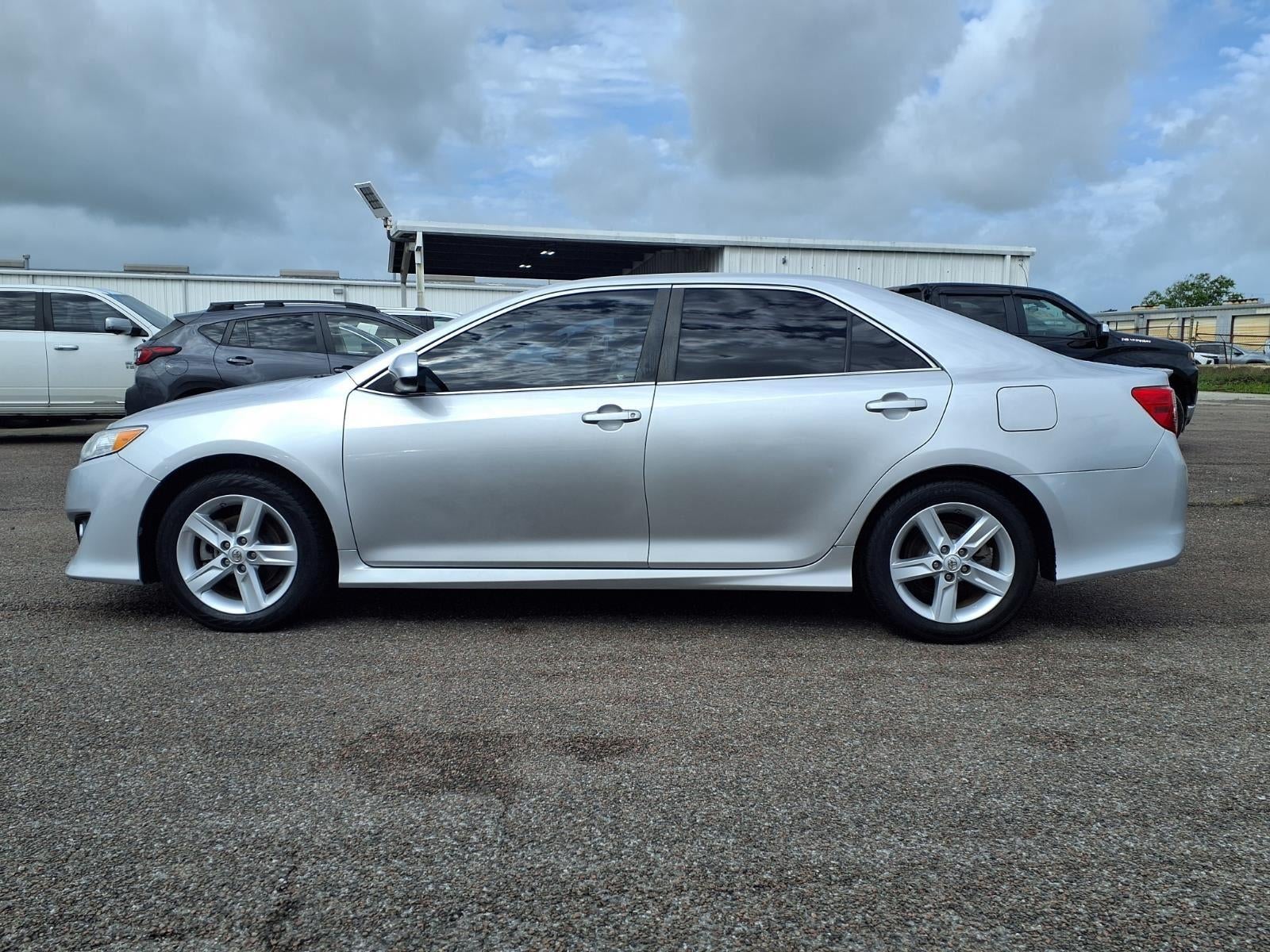 2014 Toyota Camry SE