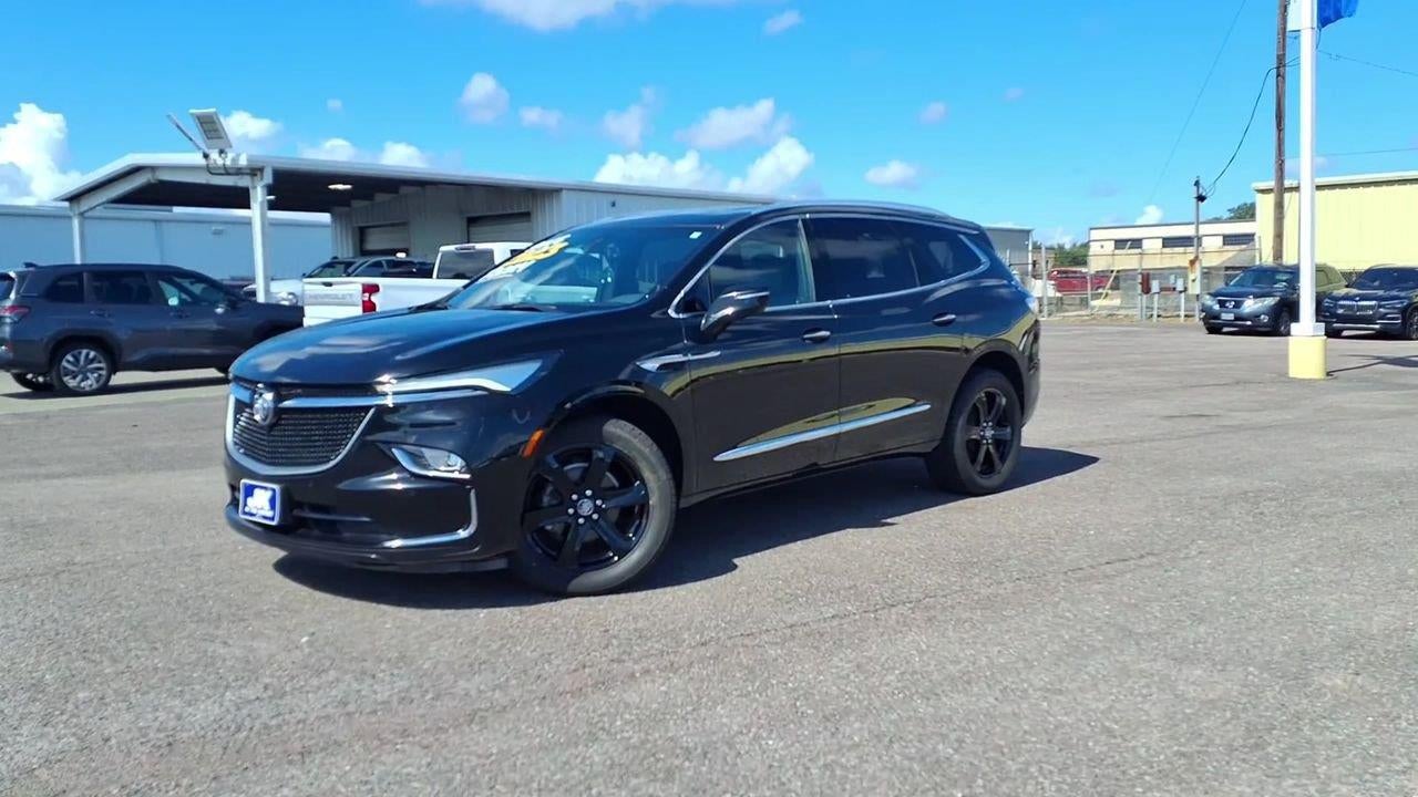 2023 Buick Enclave Essence