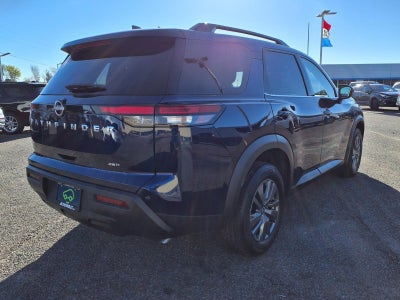 2025 Nissan Pathfinder SV