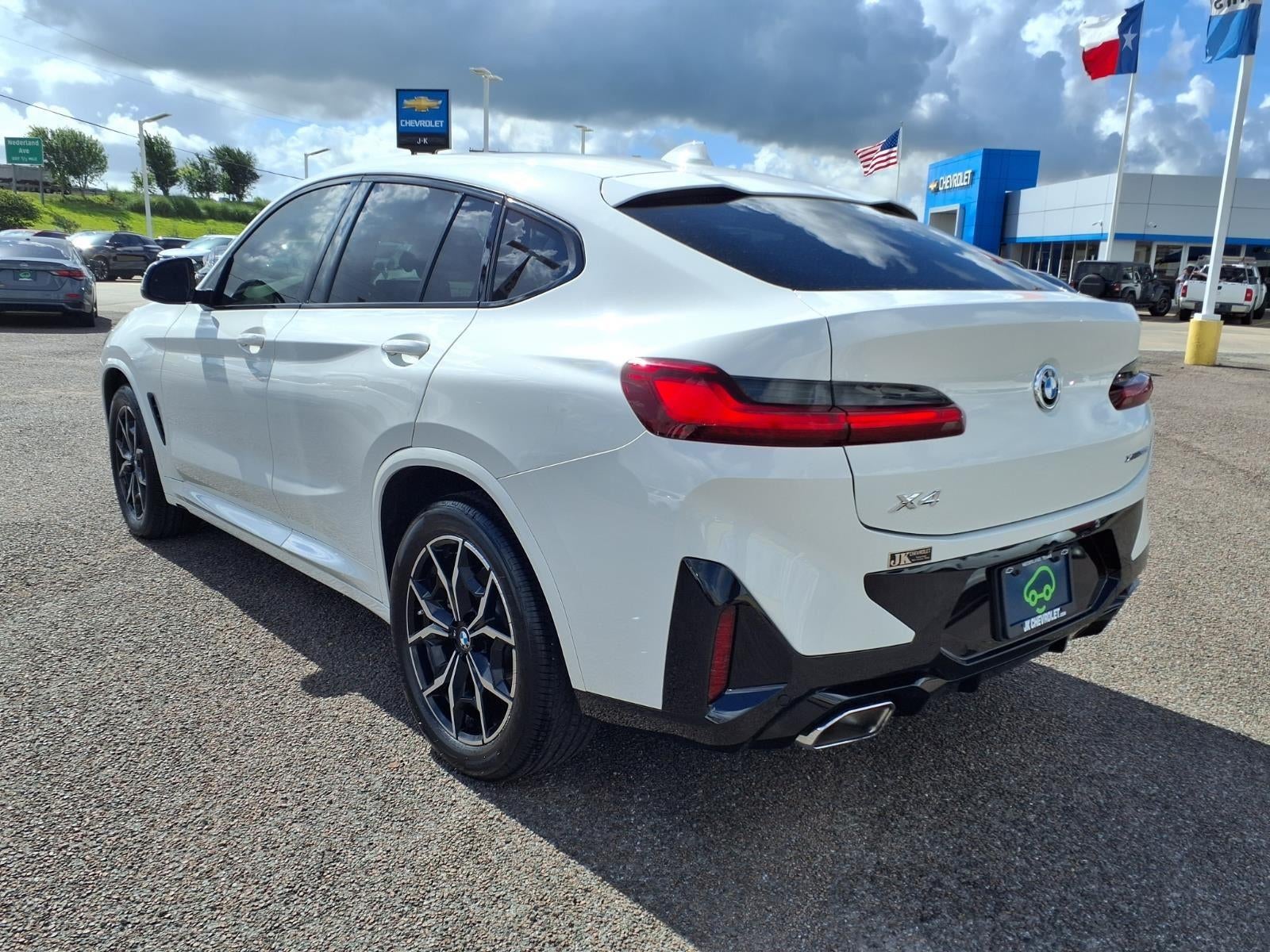 2023 BMW X4 xDrive30i