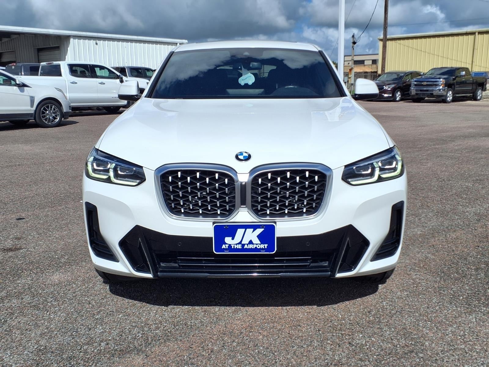 2023 BMW X4 xDrive30i