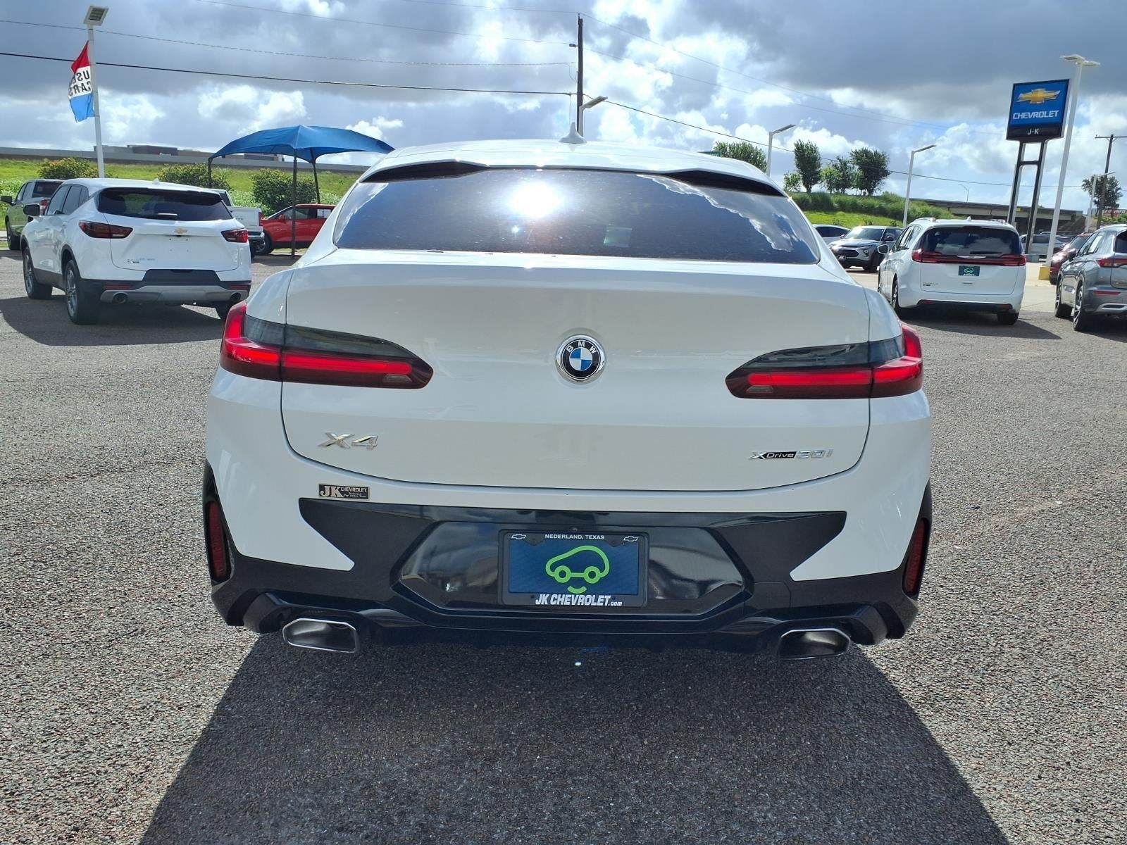 2023 BMW X4 xDrive30i