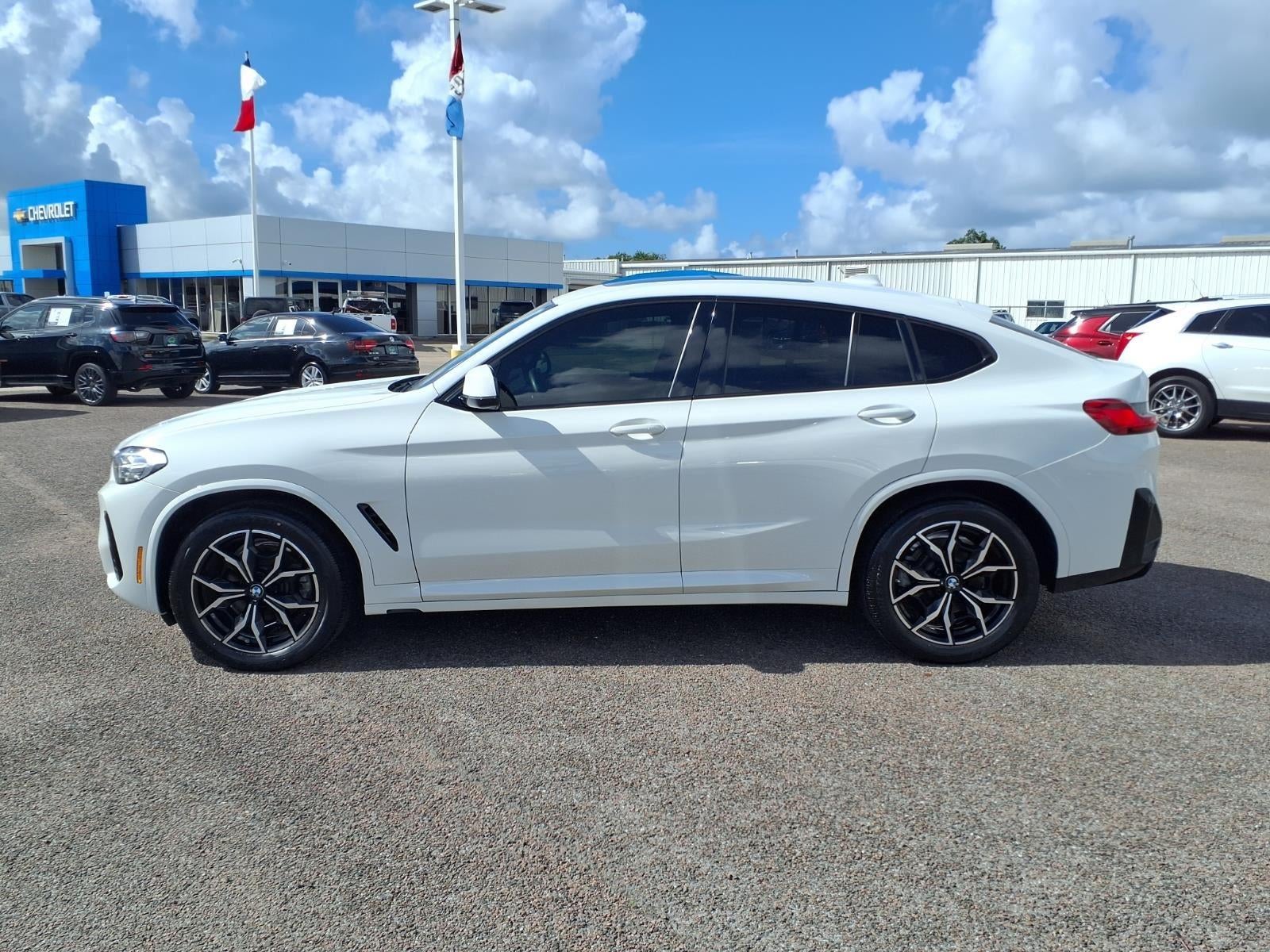 2023 BMW X4 xDrive30i