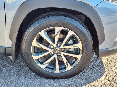 2024 Toyota Corolla Cross XLE