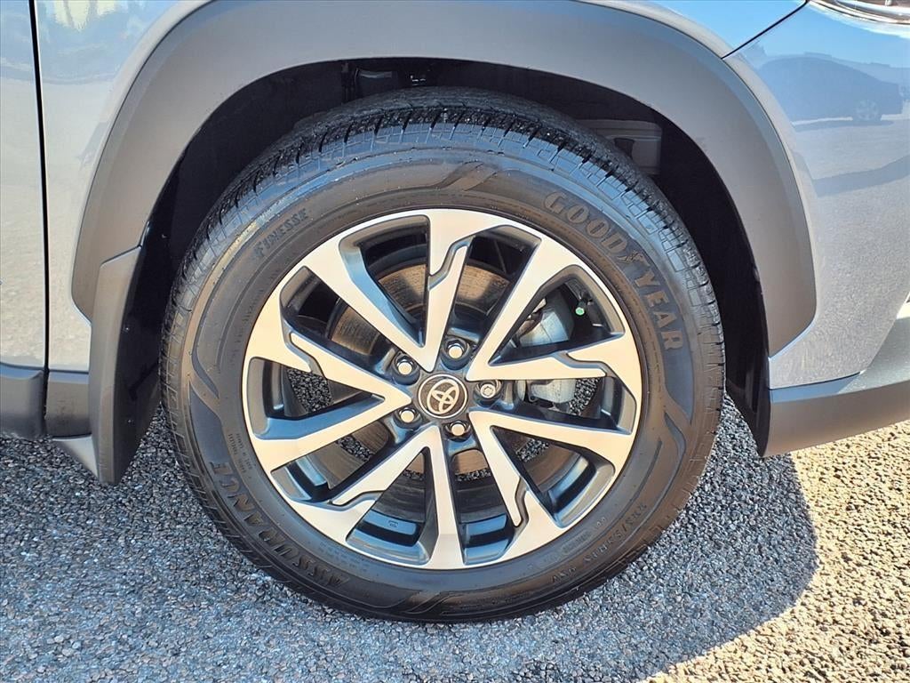2024 Toyota Corolla Cross XLE