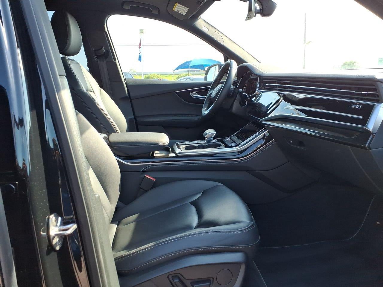 2025 Audi Q7 Premium Plus